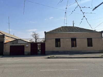 Կոդ A-7205   Վաճառվում է առանձնատուն