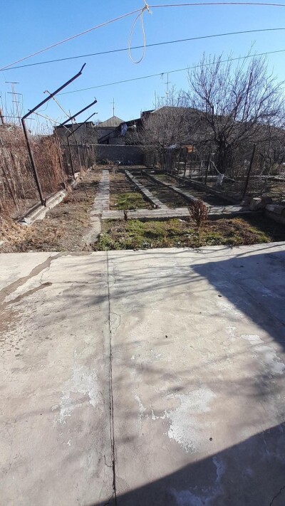 Կոդ AA-3912  Վաճառվում է առանձնատուն