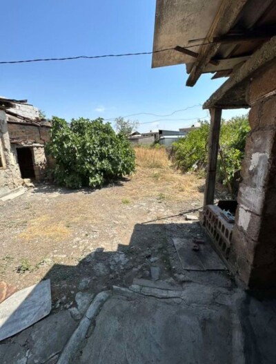 Կոդ HA-4936 Վաճառվում է տնամերձ հող