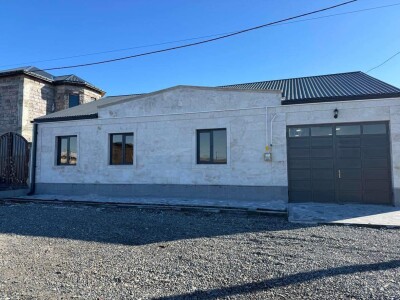 Կոդ AA-1077  Վաճառվում է առանձնատուն