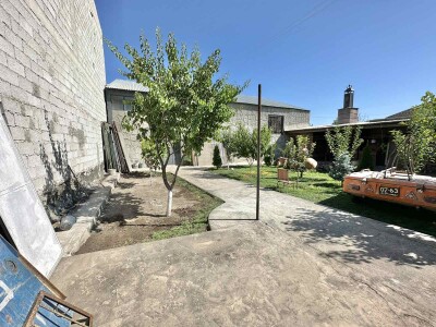 Կոդ AS-4760 Վաճառվում է առանձնատուն