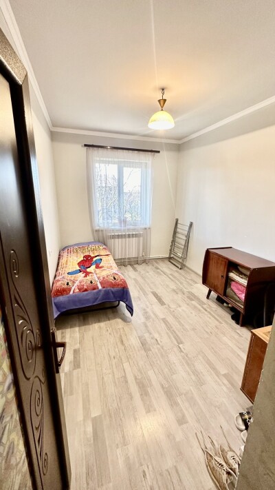 Կոդ AA-4022  Վաճառվում է առանձնատուն