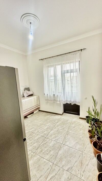 Կոդ AA-0800  Վաճառվում է առանձնատուն