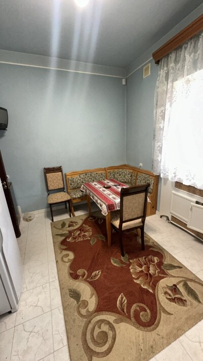 Կոդ AA-3535  Վաճառվում է երկհարկանի առանձնատուն