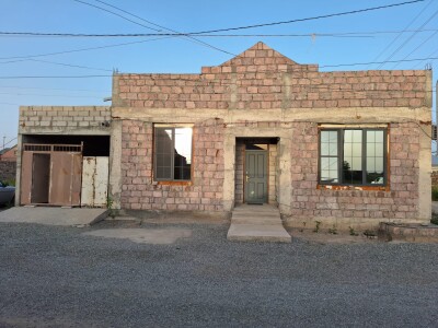 Կոդ AA-1331 Վաճառվում է առանձնատուն