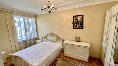 Կոդ BA-9828  Վաճառվում է բնակարան