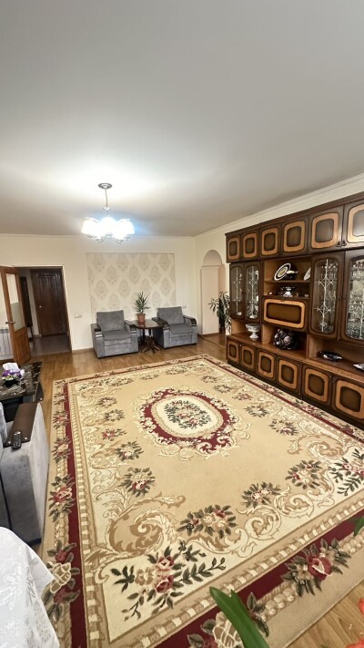 Կոդ AA-0738  Վաճառվում է առանձնատուն