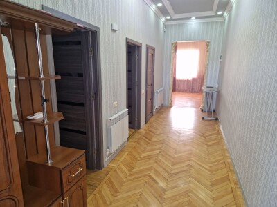 Կոդ AA-0888  Վաճառվում է առանձնատուն