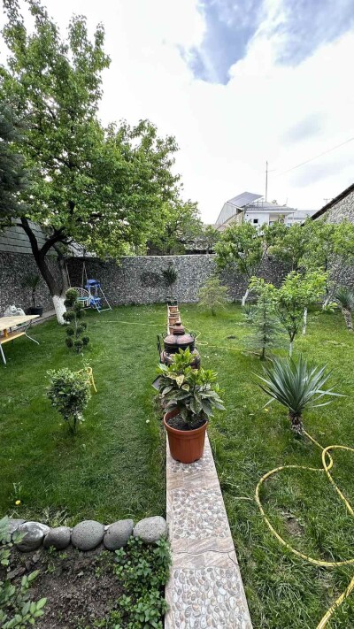 Կոդ AA-6435  Վաճառվում է  առանձնատուն