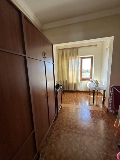 Կոդ AE-6540  Վաճառվում է առանձնատուն