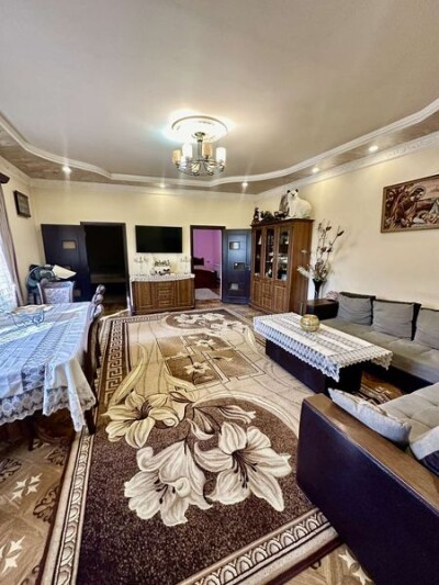 Կոդ AA-0087   Վաճառվում է առանձնատուն