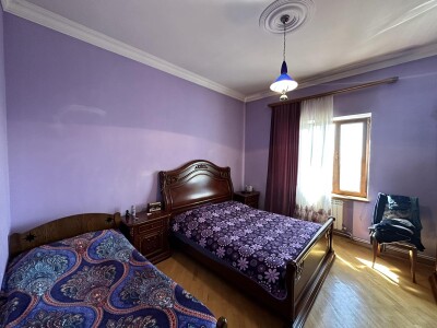 Կոդ AE-6540  Վաճառվում է առանձնատուն