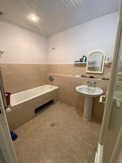 Կոդ AE-7717 Վաճառվում է առանձնատուն