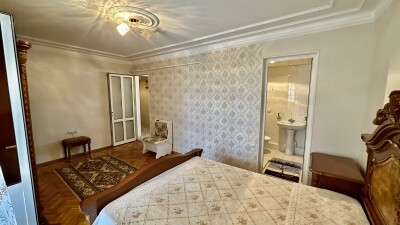 Կոդ BA-9828  Վաճառվում է բնակարան