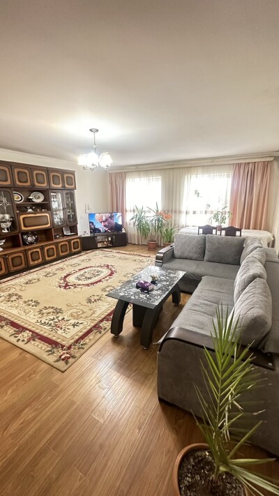 Կոդ AA-0738  Վաճառվում է առանձնատուն