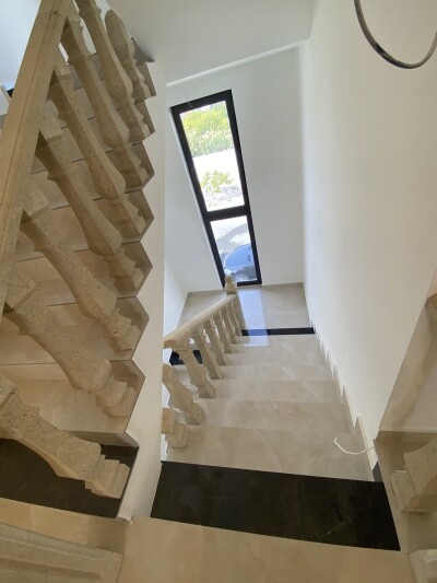 Կոդ AE-2737 Վաճառվում է  նորակառույց առանձնատուն