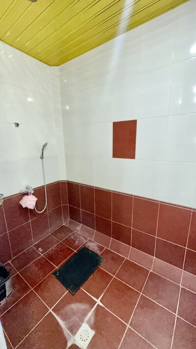 Կոդ AA-3535  Վաճառվում է երկհարկանի առանձնատուն