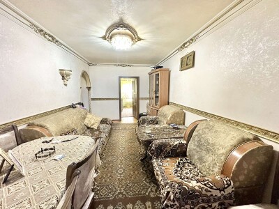 Կոդ BS-4082  Վաճառվում է բնակարան