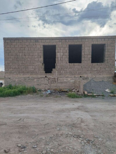 Կոդ AE-9300  Վաճառվում է կիսակառույց առանձնատուն