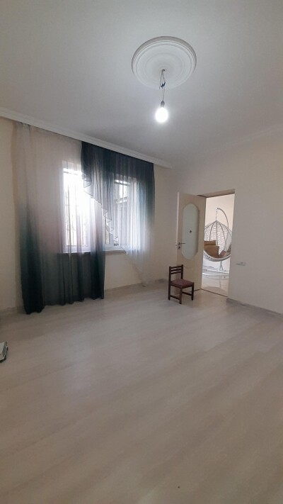 Կոդ AA-3912  Վաճառվում է առանձնատուն