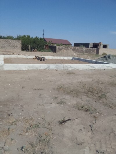 Կոդ HS-3317 Վաճառվում է տնամերձ հող