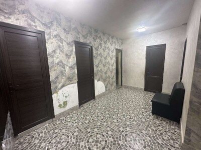 Կոդ AS-4905  Վաճառվում է երկհարկանի առանձնատուն