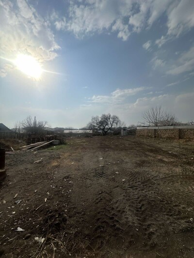 Code HA-4428. A plot of land is for sale.