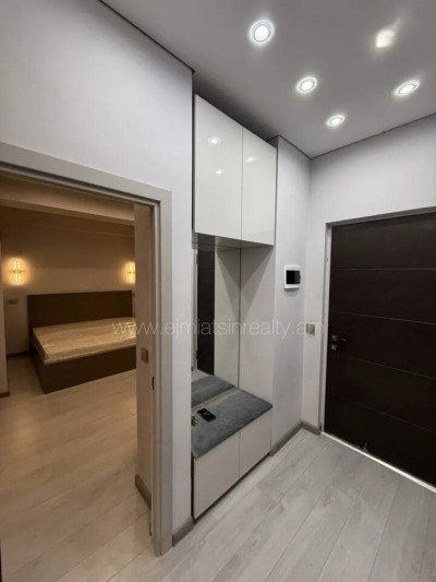 Code BA-7868 – Apartment for sale