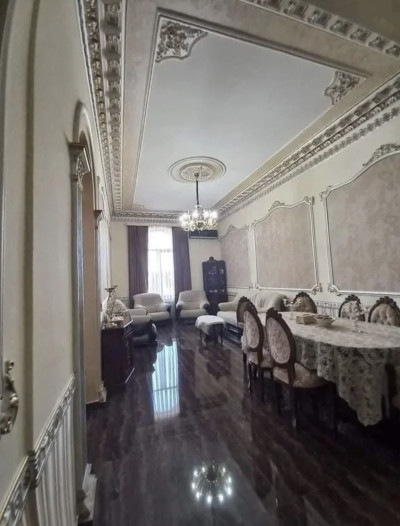 Code BA-4470 – Apartment for sale