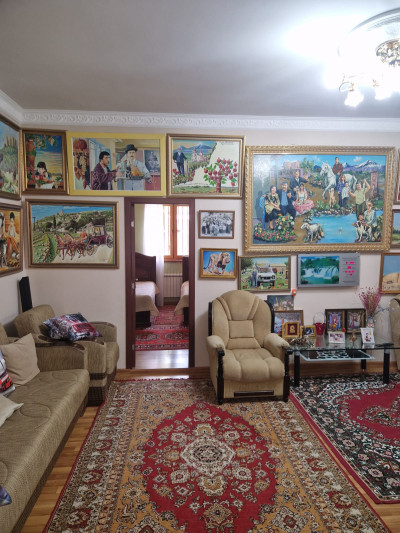 Code AA-0628. House for sale.