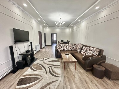 Կոդ AS-1033   Վաճառվում է երկհարկանի առանձնատուն