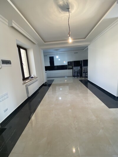 Կոդ AE-2737 Վաճառվում է  նորակառույց առանձնատուն