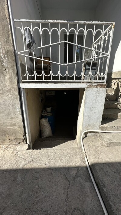 Կոդ AA-7076 Վաճառվում է առանձնատուն