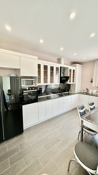 Կոդ AA-2550 Վաճառվում է առանձնատուն