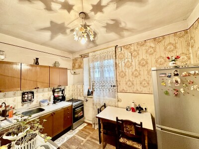 Code BA-7595. Apartment for sale