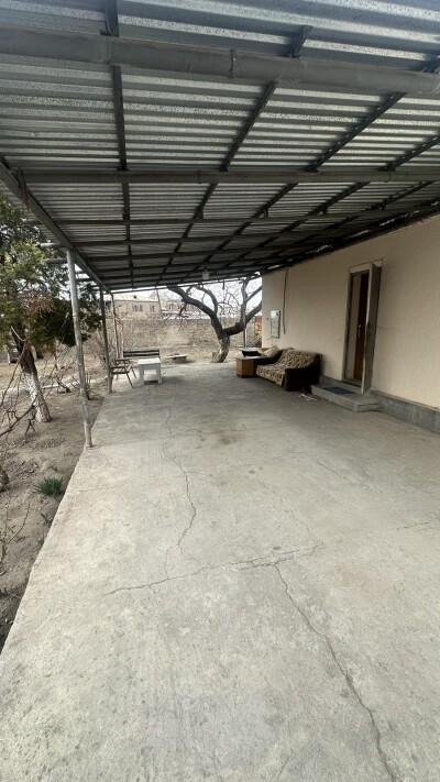 Կոդ AA-0738  Վաճառվում է առանձնատուն