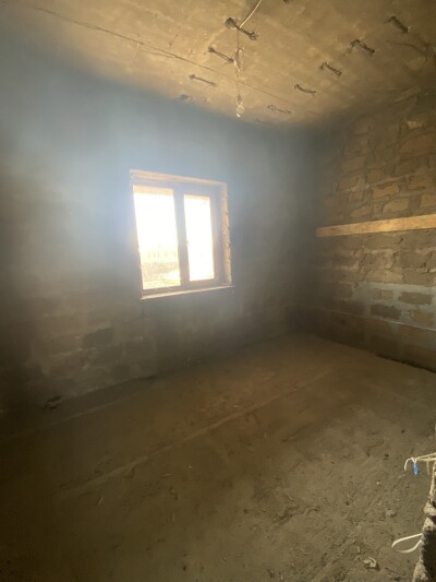 Կոդ AE-2282  Վաճառվում է  առանձնատուն