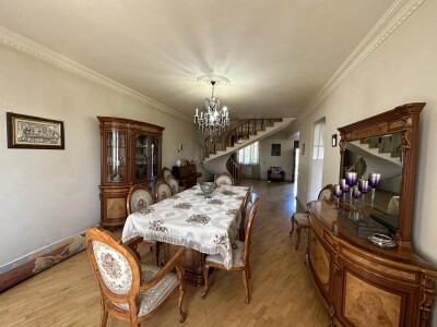 Կոդ AE-6540  Վաճառվում է առանձնատուն