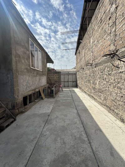 Код AA-5517 – Продаётся частный дом