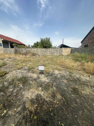 Կոդ HA-5566  Վաճառվում է տնամերձ