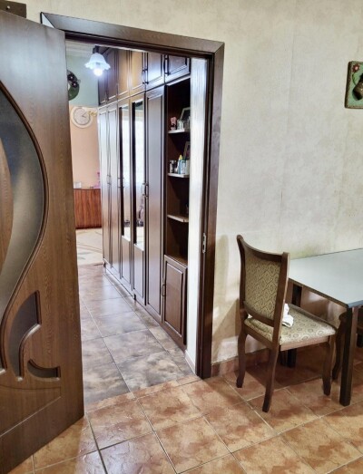 Կոդ AA-6452  Վաճառվում է առանձնատուն