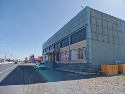 Կոդ  K-0011   Վաճառվում է ԿՈՄԵՐՑԻՈՆ ՏԱՐԱԾՔ