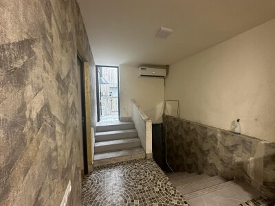 Կոդ AS-4905  Վաճառվում է երկհարկանի առանձնատուն