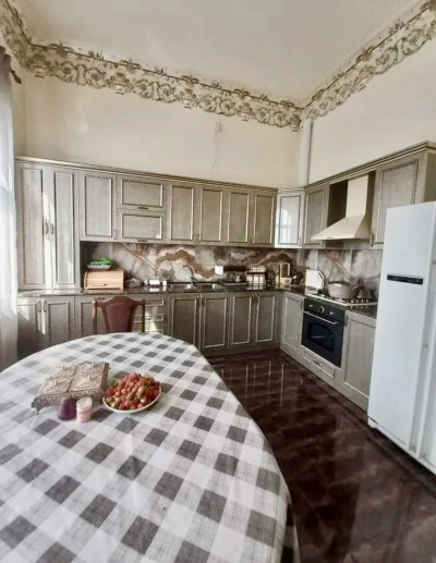 Code BA-4470 – Apartment for sale