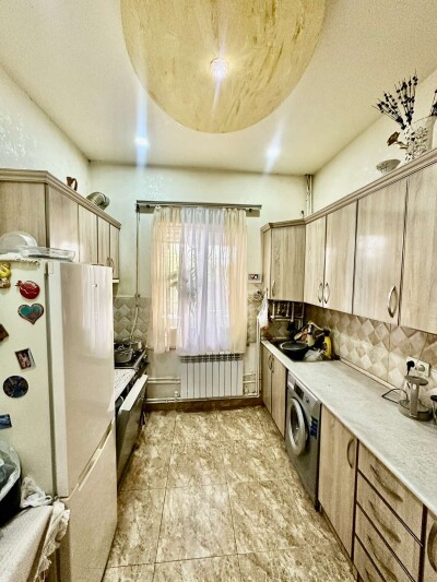 Կոդ AA-0087   Վաճառվում է առանձնատուն