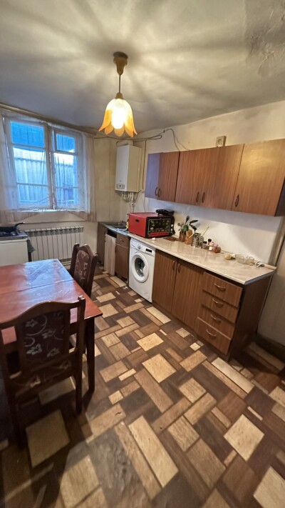 Կոդ AA-3735  Վաճառվում է առանձնատուն