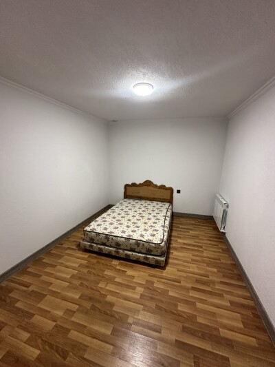 Code KA-8846. A functioning business is for sale.