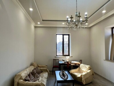 Կոդ A-7205   Վաճառվում է առանձնատուն