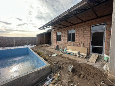 Կոդ AS-8781  Վաճառվում Է  առանձնատուն