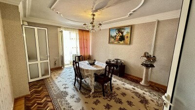 Կոդ BA-9828  Վաճառվում է բնակարան